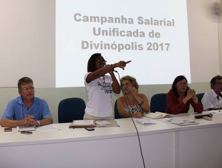 Servidores repudiam decisão do Prefeito Galileu (PMDB) renovando decreto de Estado de Calamidade Financeira